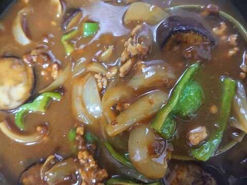 ナスとピーマンのひき肉カレー